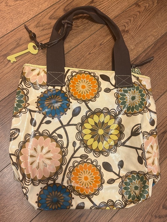 Fossil Handbags - Fossil Cream Tote with Multicolor Floral Medallions